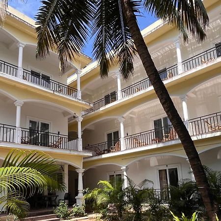Morjim Sunset Hotel Exterior foto